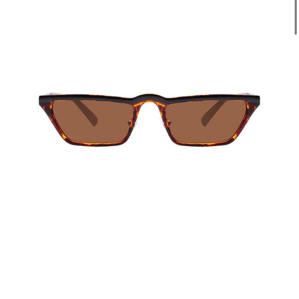 NWOT sunglasses